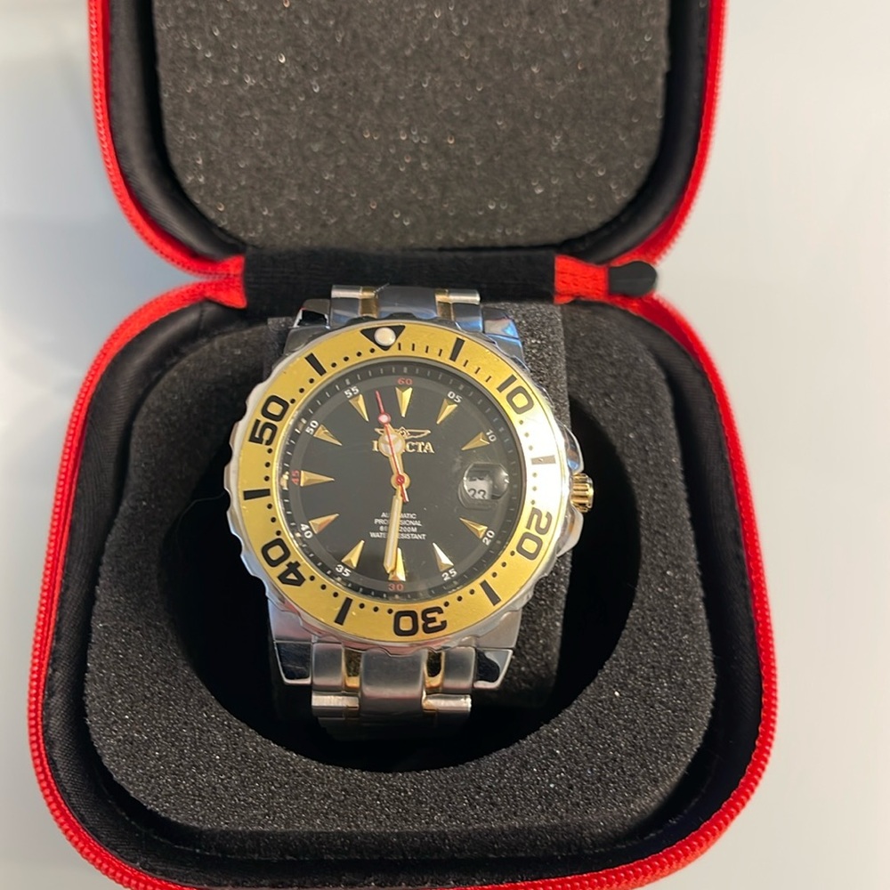 Invicta
Pro Diver Black/Steel
ref. 4022
